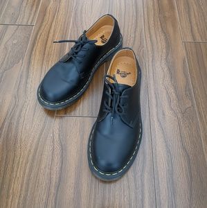 Dr.Martens 11837 Oxford Shoe - Black - Woman’s 9